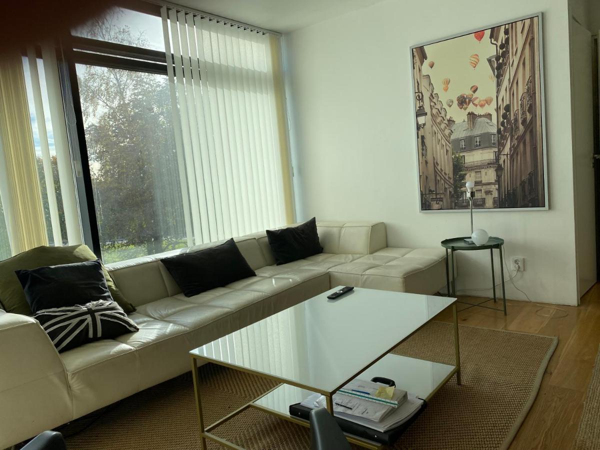 Exclusive 2 Level Etage Next To Arlanda-City Metro Stockholm Eksteriør bilde